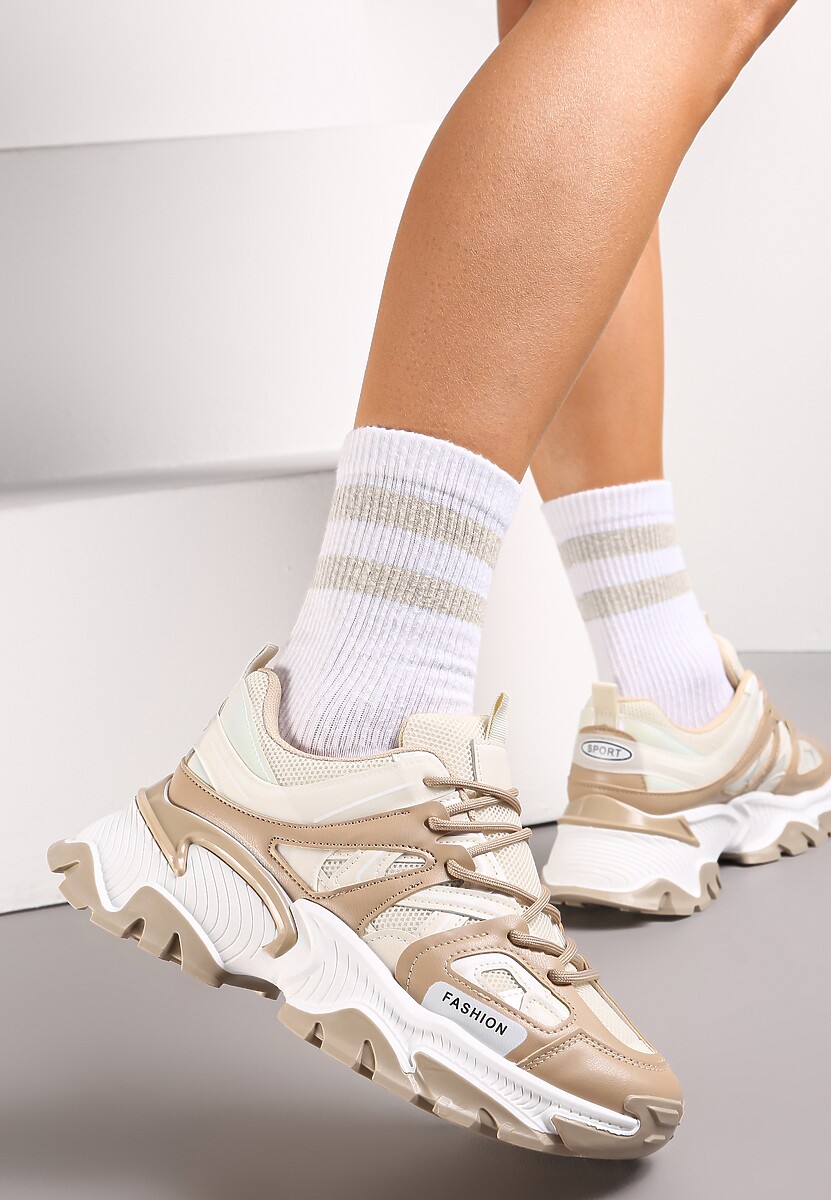 Beżowe Sneakersy na Tłoczonej Podeszwie Zdobione Licznymi Wstawkami Nilrocis