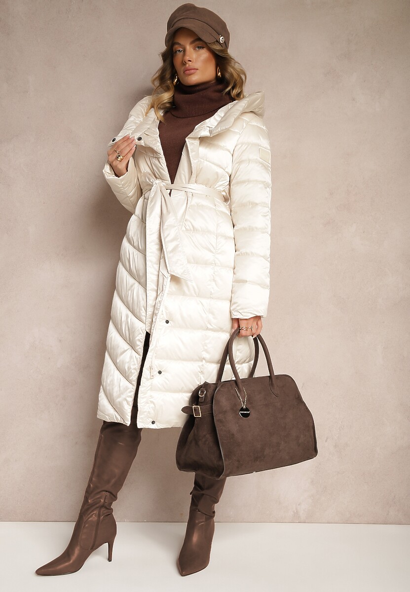 Jasnobeżowa Asymetryczna Kurtka z Pikowanym Przeszyciem Kapturem i Wiązanym Paskiem Tilisia