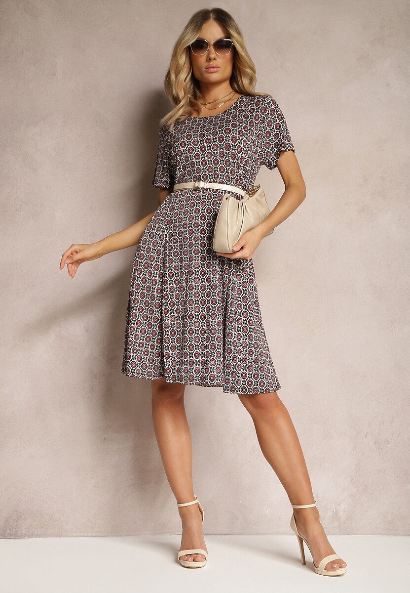 Czarno-Bordowa Rozkloszowana Sukienka w Ornamentalny Wzór z Wiskozy Oflia