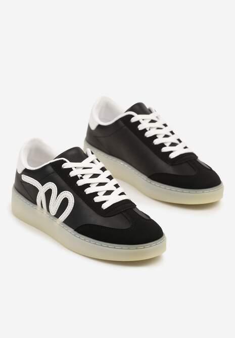 Czarne Sneakersy Kultowe Tenisówki Zdobione Abstrakcyjną Aplikacją Fendiva