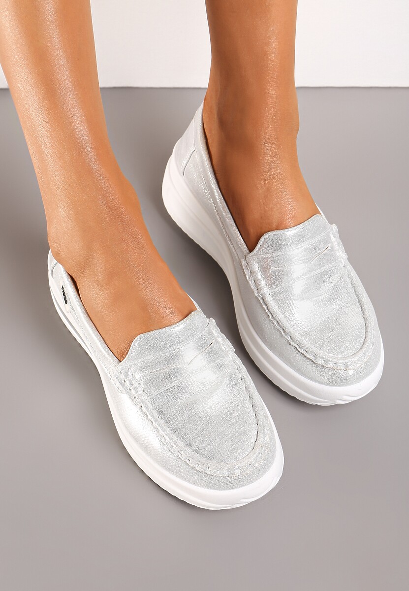 Srebrne Mokasyny z Ekozamszu na Platformie Ozdobione Paseczkiem Adrancia