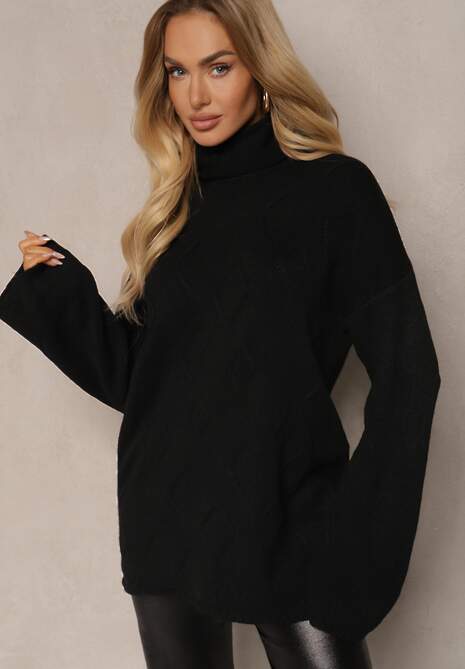 Czarny Golf o Wydłużonym Kroju w Romby Hennsa