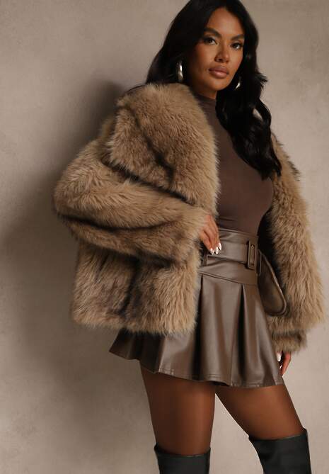 Jasnobrązowa Kurtka Futerko o Kroju Oversize z Ozdobnym Kołnierzem Monella