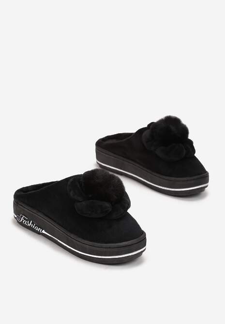 Czarne Kapcie na Platformie z Pomponem Toro