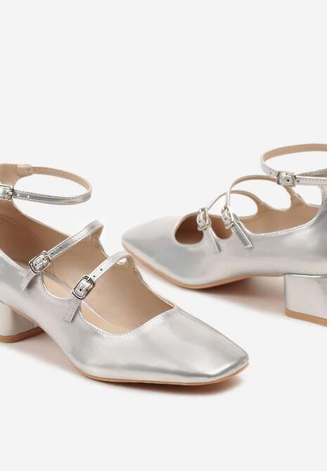 Srebrne Eleganckie Czółenka na Niewysokim Słupku Ozdobione Paskami ze Sprzączką Lavantia