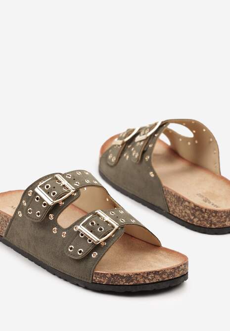 Zielone Klapki na Korkowej Platformie Ozdobione Nitami Nilindora