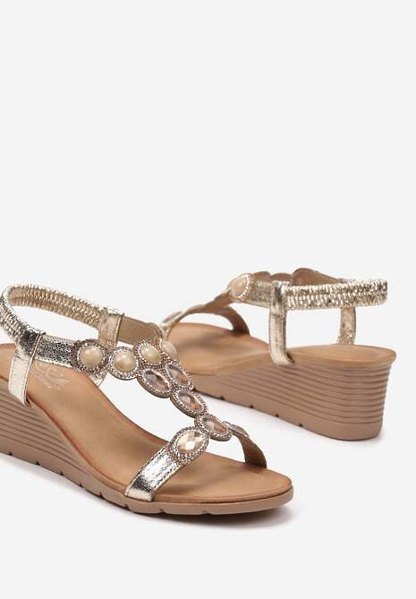 Złote Wsuwane Sandały z Cyrkoniami na Niewysokim Koturnie Effinae