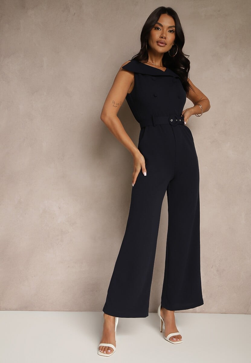 Beżowy Kombinezon z Dekoltem w Łódkę Guzikami i Paskiem Galissela