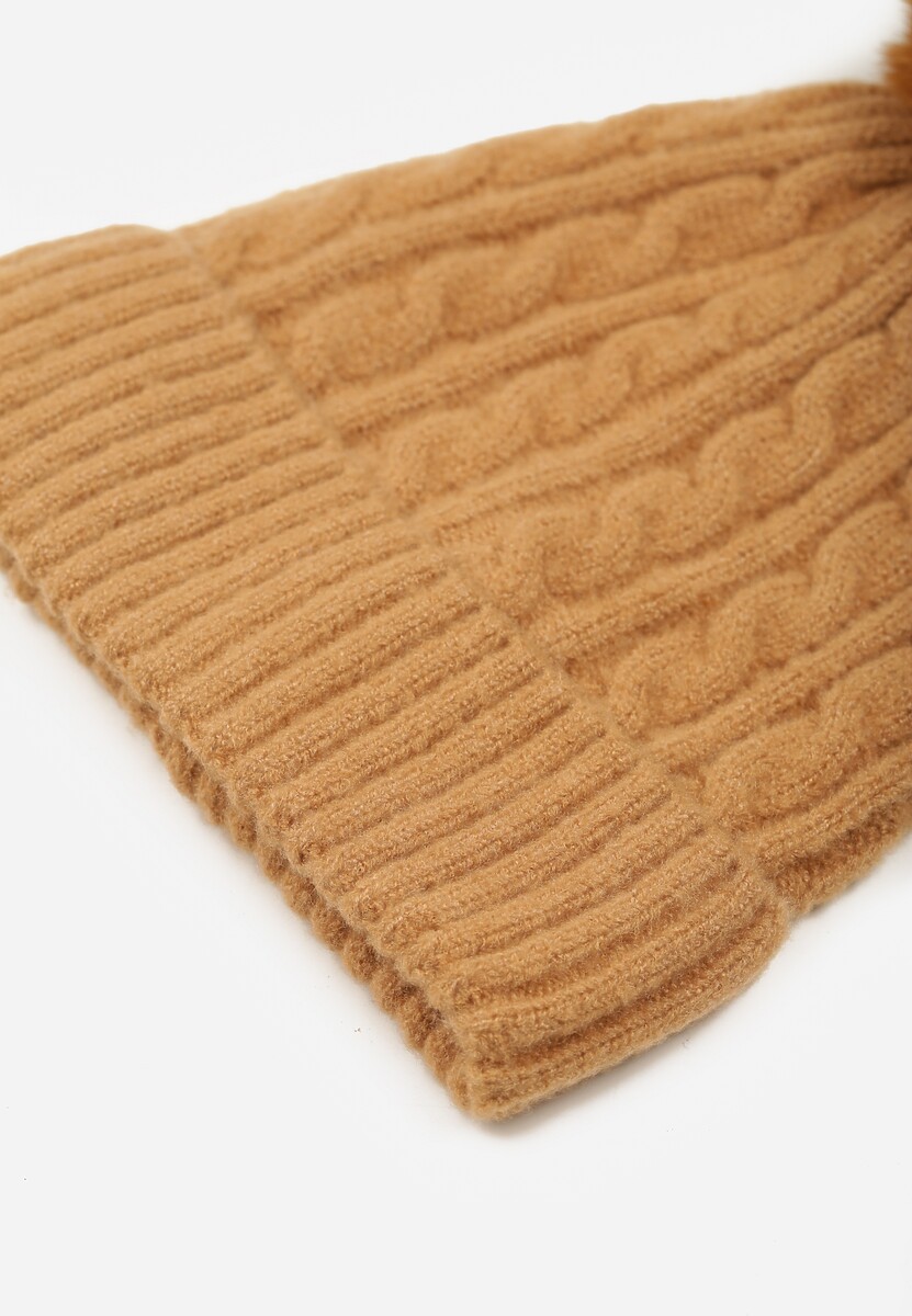 Brązowa Czapka z Pomponem Zdobiona Warkoczowym Splotem Vetizare