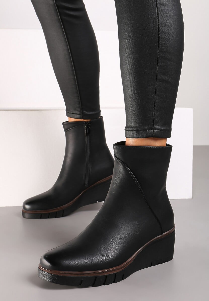 Czarne Casualowe Botki na Koturnie z Lekkim Ociepleniem Veriseli