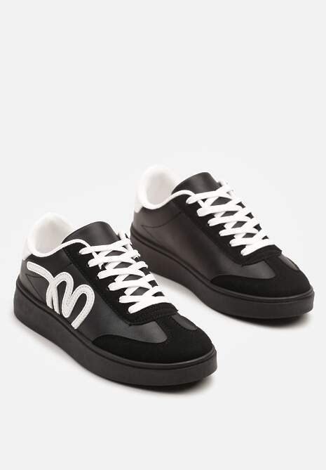 Czarne Sneakersy Klasyczne Tenisówki z Abstrakcyjną Aplikacją Ailinne