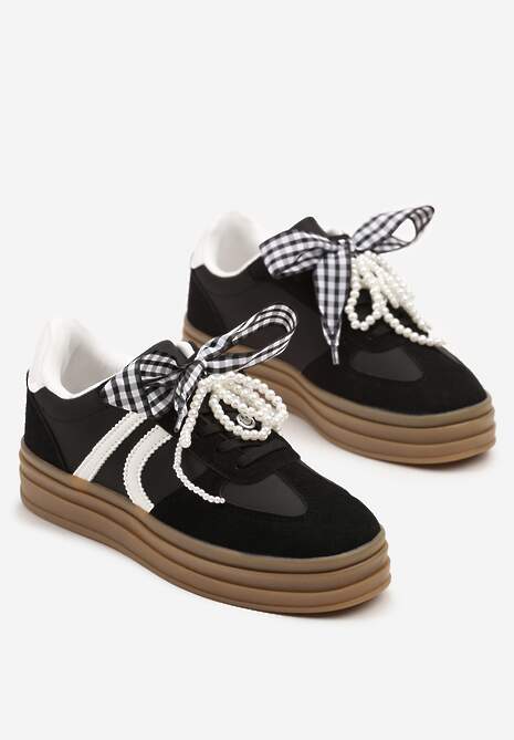 Czarne Sneakersy Typu Klasyczne Tenisówki Zdobione Wstążką i Perłami Amivaria