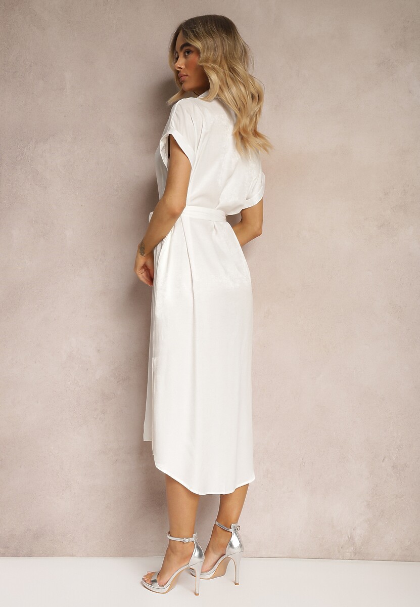 Biała Koszulowa Sukienka z Rozcięciem Zapinana na Guziki Wiązana Materiałowym Paskiem Nestarina