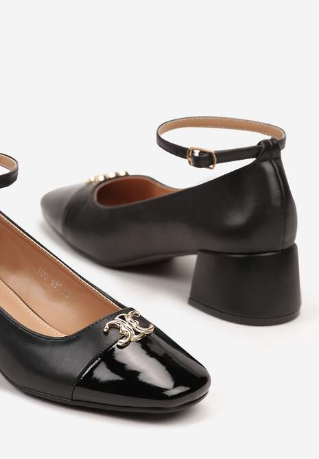 Czarne Lakierowane Czółenka na Obcasie z Ozdobnym Noskiem i Paskiem Wokół Kostki Kolaria