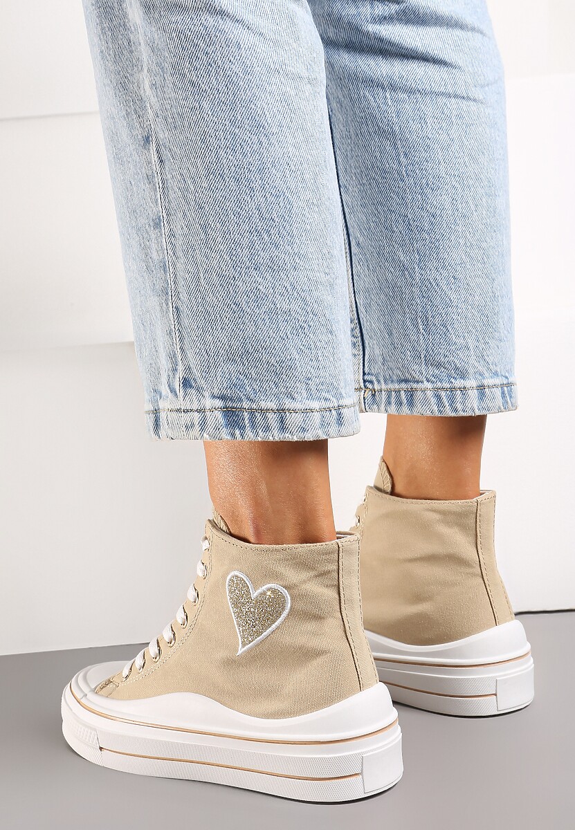 Ciemnobeżowe Trampki za Kostkę na Niskiej Platformie z Brokatową Ozdobą w Kształcie Serca Annexla