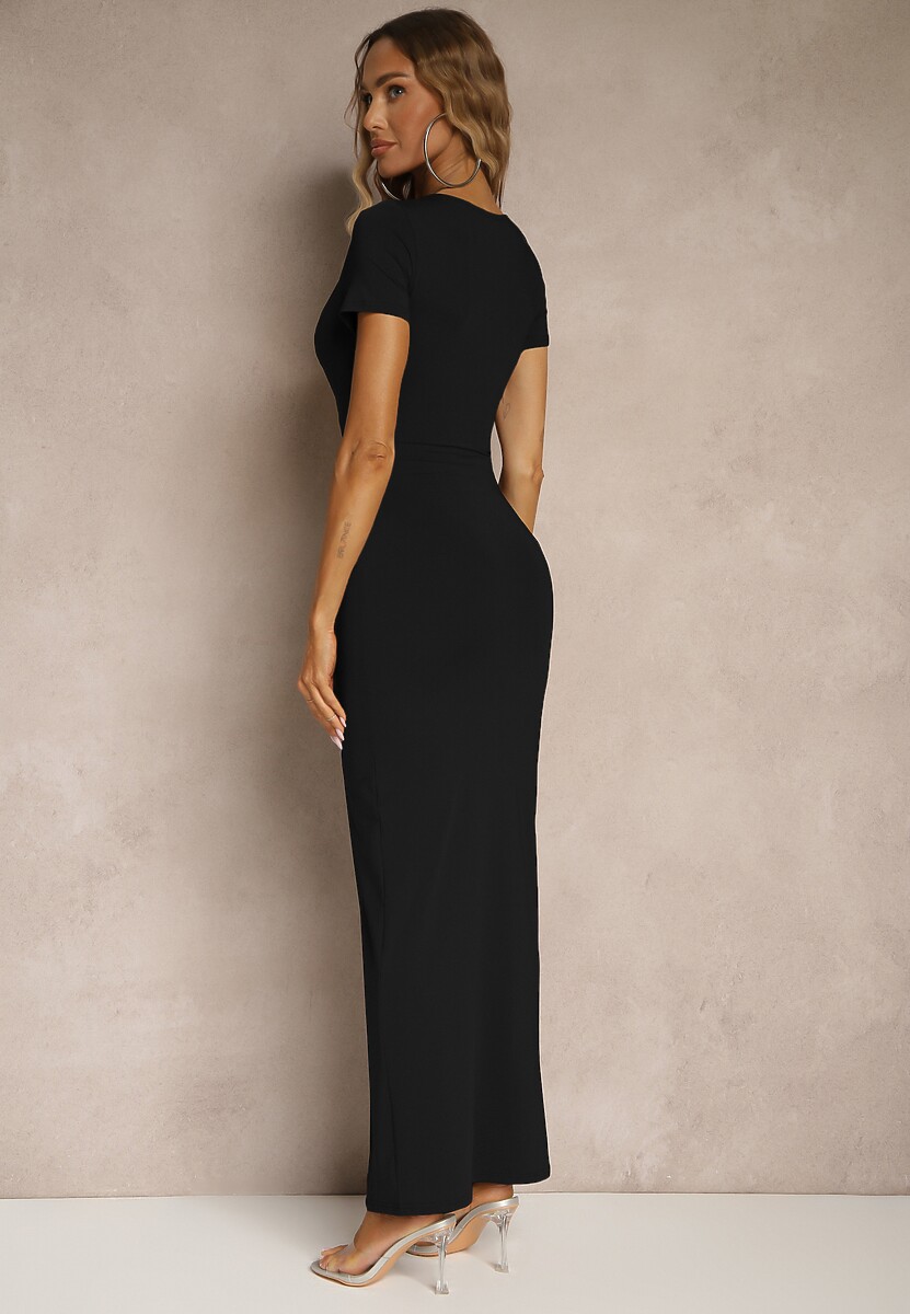 Czarna Sukienka z Wiskozą Ozdobiona Marszczeniem i Rozcięciem na Nogę Milanorea