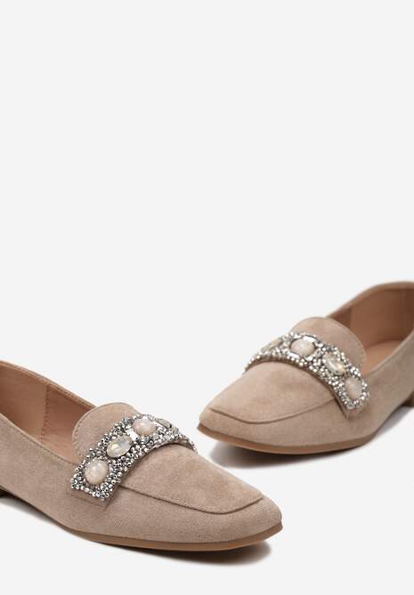 Ciemnobeżowe Mokasyny z Cyrkoniami i Perełkami na Klamerce Sybilla