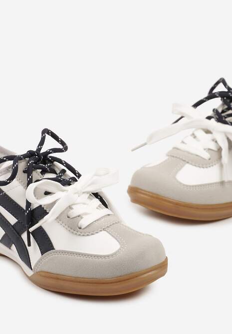 Białe Sneakersy Ozdobione Geometrycznym Wzorem i Podwójnym Sznurowaniem Hirozi