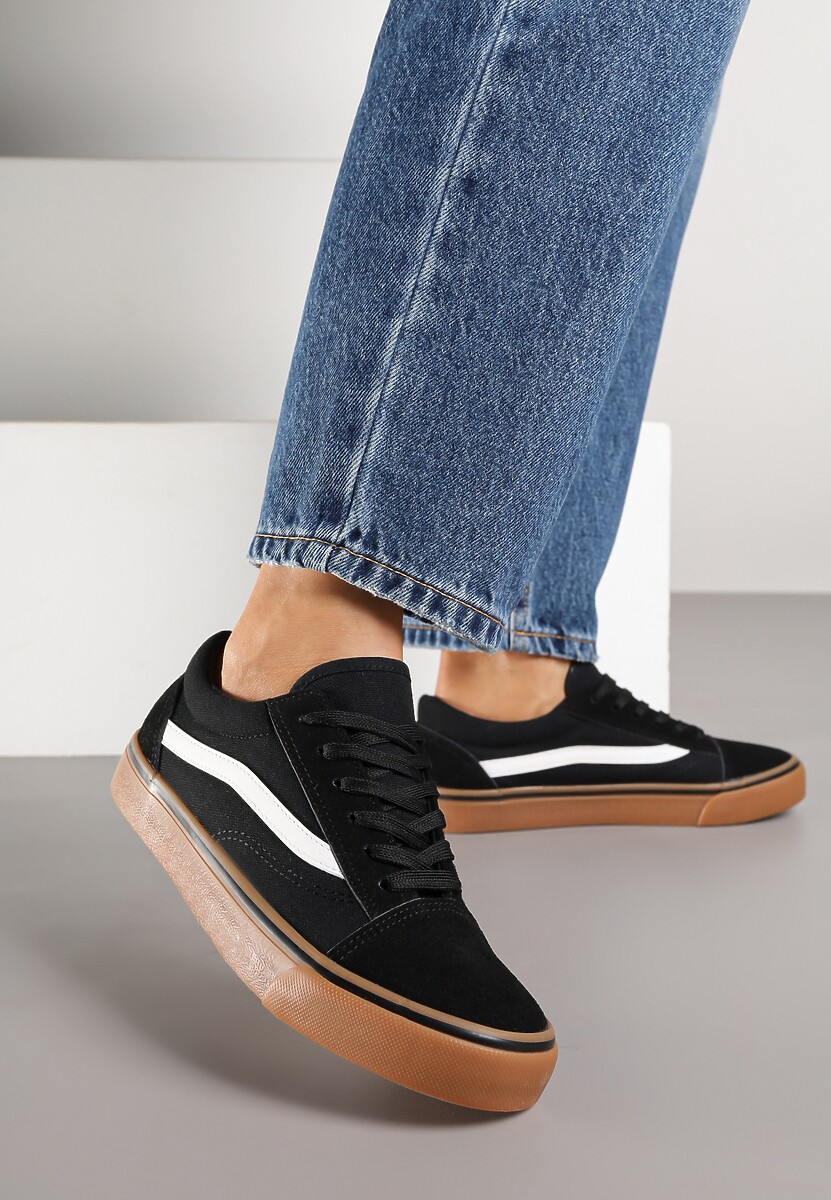 Czarno-Białe Tenisówki z Boczną Naszywką Simeris