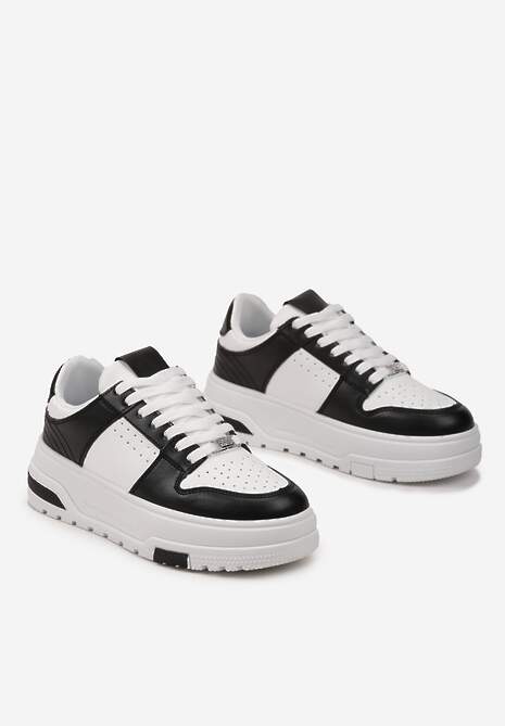 Biało-Czarne Sneakersy z Ekoskóry na Grubej Podeszwie z Ozdobnymi Wstawkami Sarnei