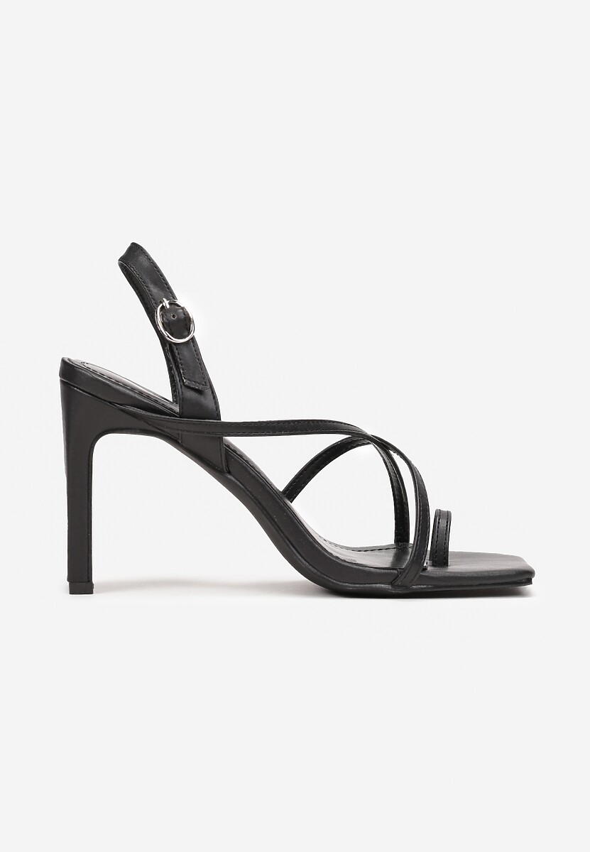 Czarne Sandały Japonki na Słupkowym Obcasie z Cienkimi Paskami i Sprzączką Tassalne