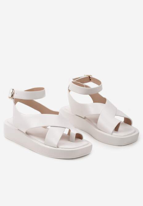 Białe Sandały na Niskiej Platformie w Stylu Japonek ze Sprzączką Upionne