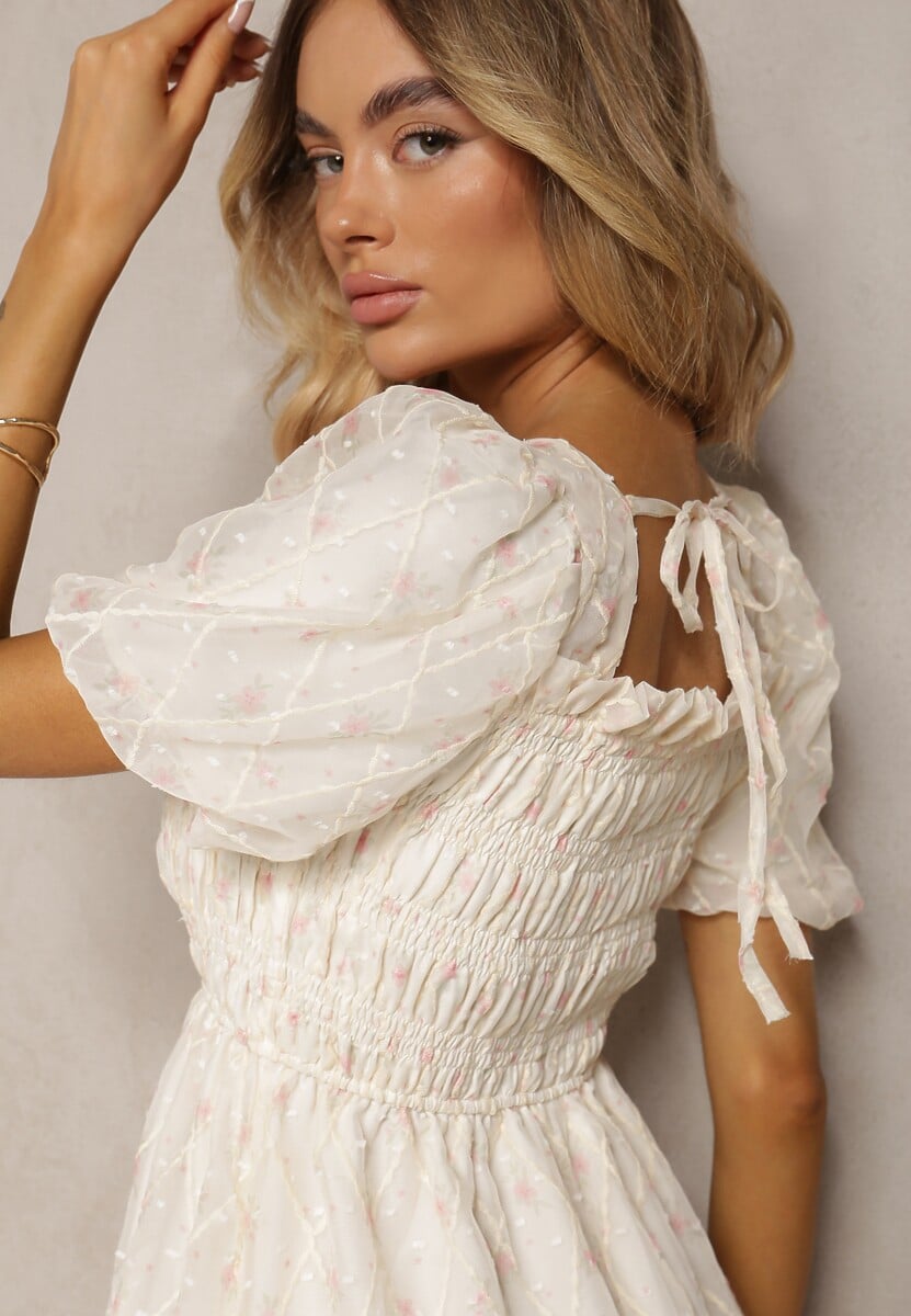 Beżowo-Różowa Sukienka z Marszczonym Dekoltem o Rozkloszowanym Kroju z Bufiastymi Rękawami Vikirrena