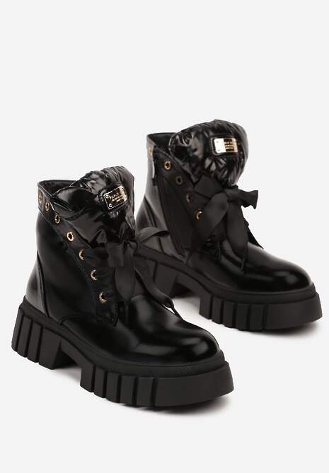 Czarne Botki na Platformie z Ozdobnymi Łańcuszkami i Perłami Verisae