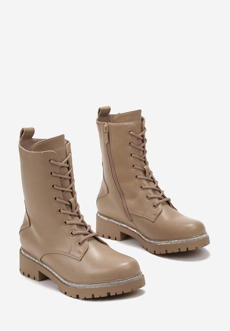 Ciemnobeżowe Botki Workery ze Sznurowaniem i Ozdobnym Paskiem Cyrkonii na Płaskiej Podeszwie Mikiea