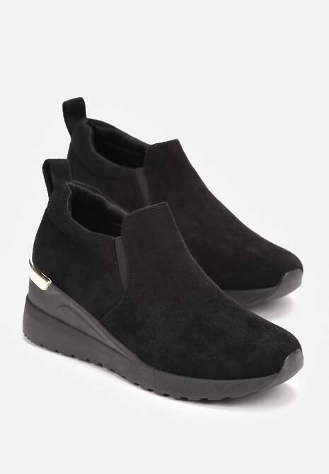 Czarne Sneakersy z Elastyczną Cholewką na Ozdobnym Koturnie Poffis