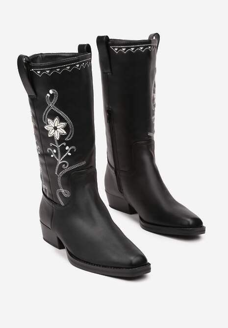 Czarne Płaskie Kozaki w Stylu Kowbojek z Haftowanymi Kwiatami Emelicia