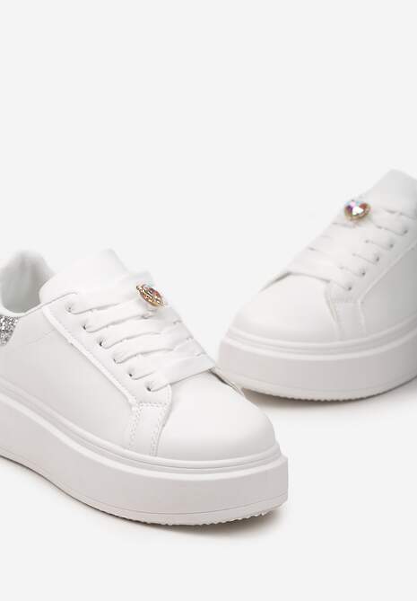 Biało-Srebrne Sneakersy z Brokatową Wstawką i Cyrkonią przy Sznurówkach Wineta