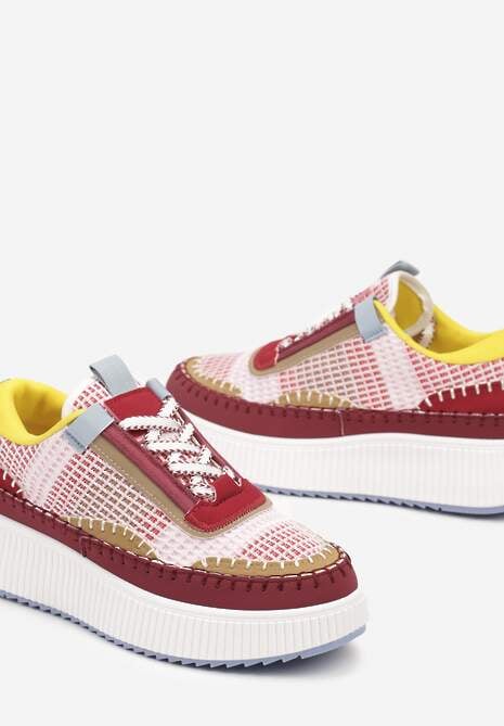 Bordowe Sneakersy na Platformie Wykończone Przeszyciami Terionna