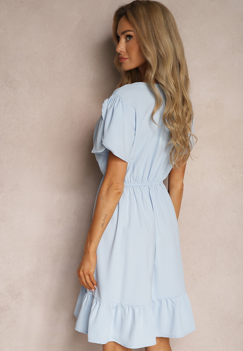 Jasnoniebieska Sukienka z Gumką w Talii i Falbankami o Rozkloszowanym Fasonie Xelimia