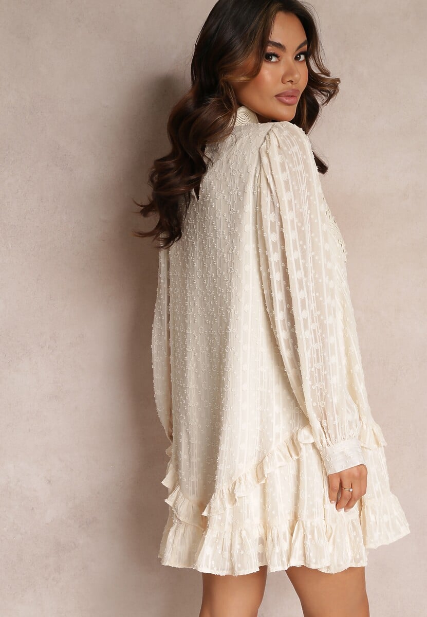 Jasnobeżowa Sukienka Mini z Falbankami i Koronkowymi Wstawkami Piolini