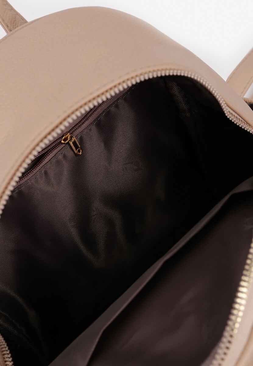 Beżowy Plecak  na Szelkach z Regulacjach Ozdobione Łańcuszkiem i Napisami Hettana