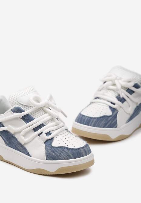 Niebiesko-Białe Sneakersy z Ozdobnymi Sznurówkami na Niskiej Platformie z Perforacją Dearias