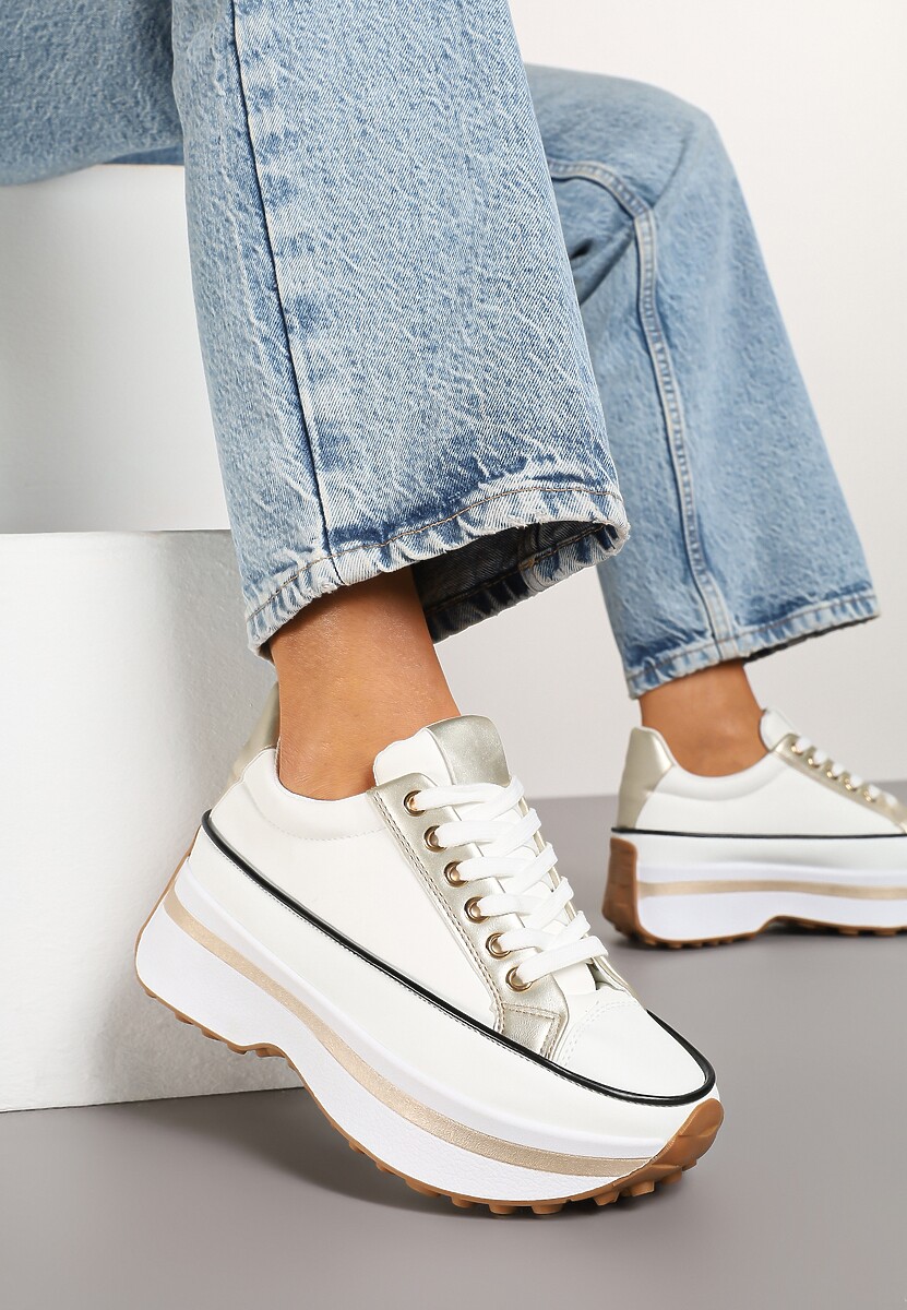 Granatowe Sneakersy na Tłoczonej Platformie w Streetwearowym Stylu Hanerith