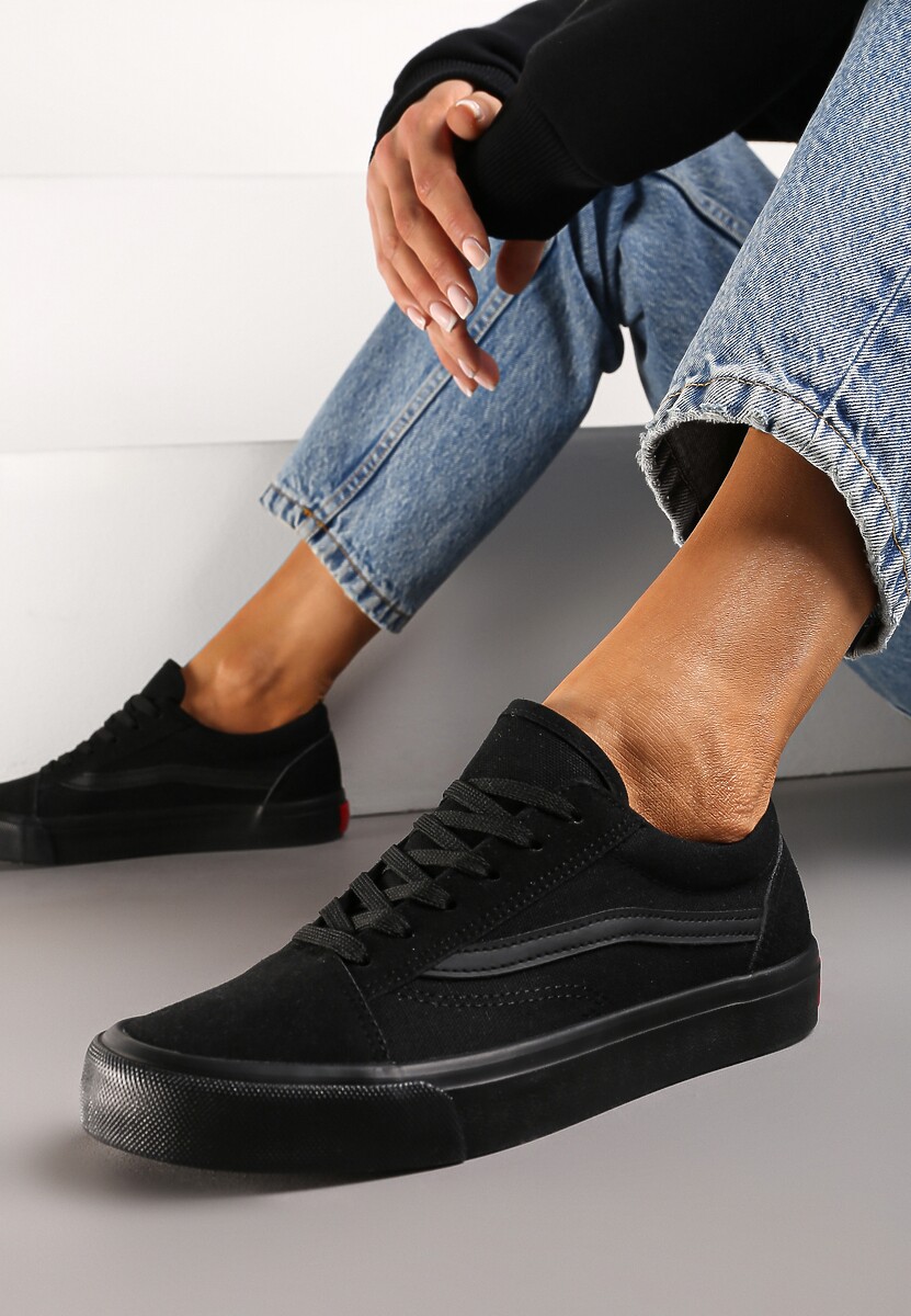 Czarne Tenisówki z Boczną Naszywką Simeris