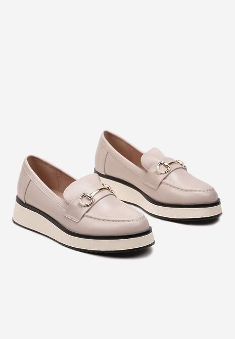 Beżowe Półbuty z Imitacji Skóry na Niskiej Platformie z Metaliczną Klamrą Cerulia