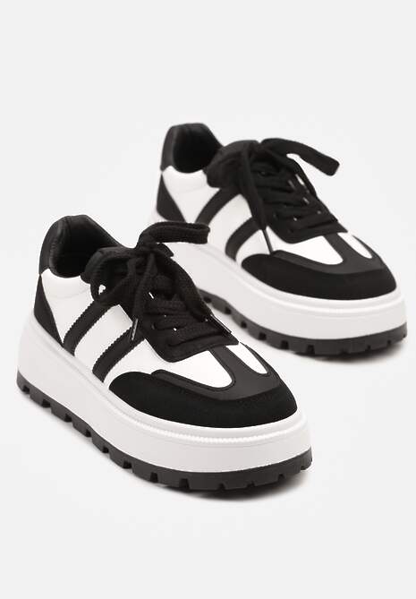 Czarno-Białe Sneakersy na Tłoczonej Platformie z Ozdobnymi Paskami Fonivena