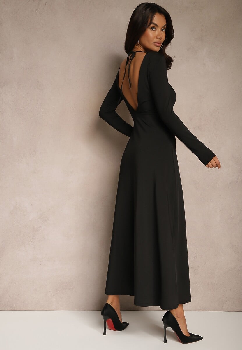 Czarna Sukienka z Wiskozą o Rozkloszowanym Kroju z Wycięciem na Plecach Isollina
