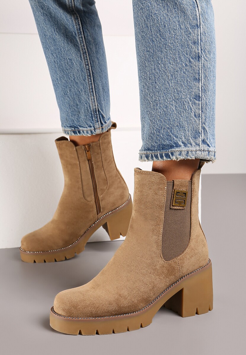 Ciemnobeżowe Botki w Stylu Sztybletów Ozdobione Geometryczną Aplikacją i Gumką Valzina