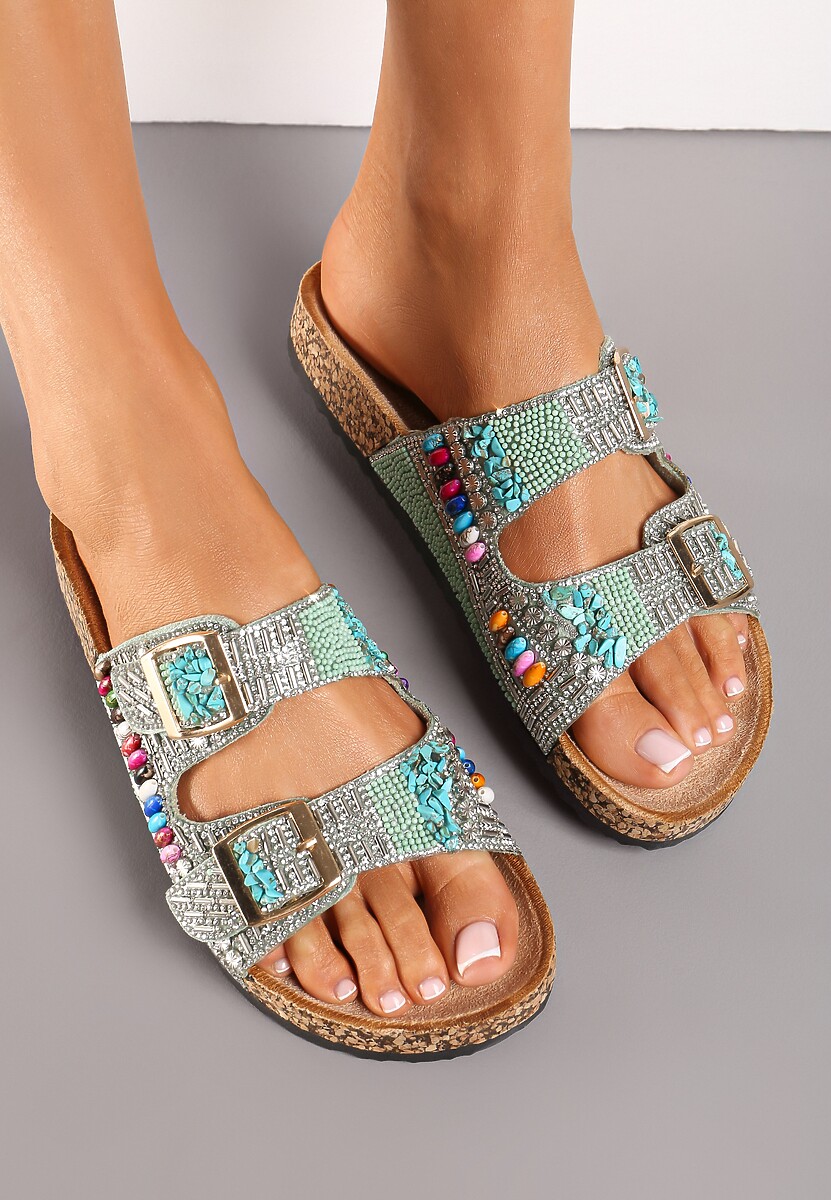 Zielone Klapki ze Sprzączkami Ozdobione Kryształkami i Koralikami  Paura