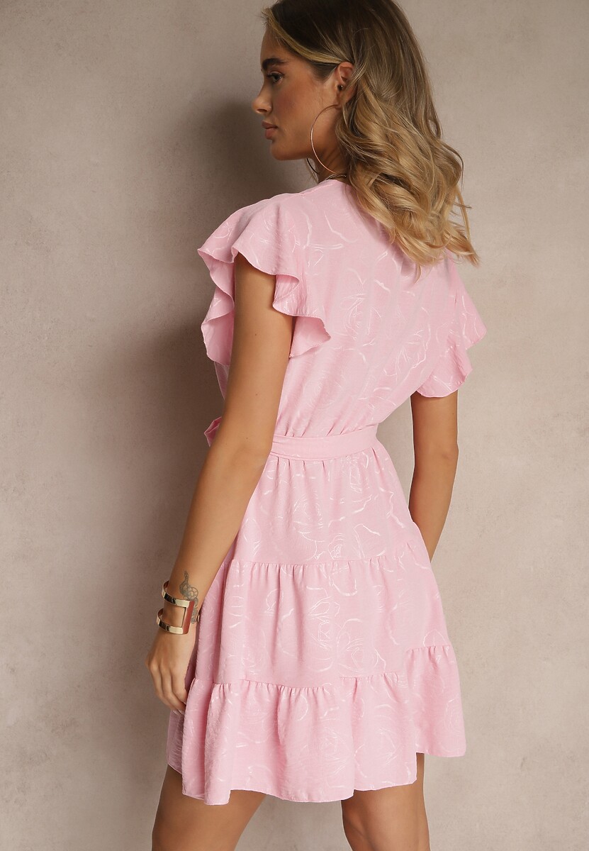 Różowa Rozkloszowana Sukienka z Paskiem i Falbanami Lilarea