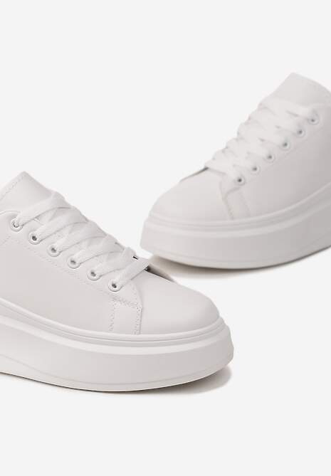 Biało-Czarne Sznurowane Sneakersy na Niskiej Platformie z Imitacji Skóry Ajanfa