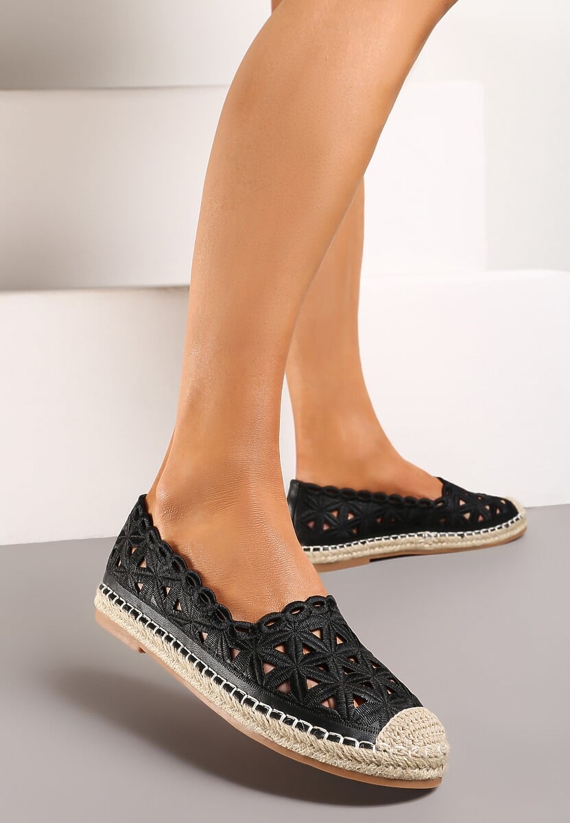 Czarne Ażurowe Espadryle na Płaskiej Plecionej Podeszwie Kueria