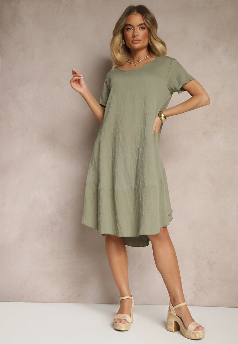 Zielona Sukienka z Wiskozy o Rozkloszowanym Kroju Irisena