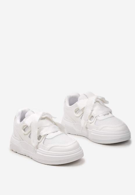 Białe Sneakersy na Grubej Podeszwie z Ozdobnymi Sznurówkami Zeldema