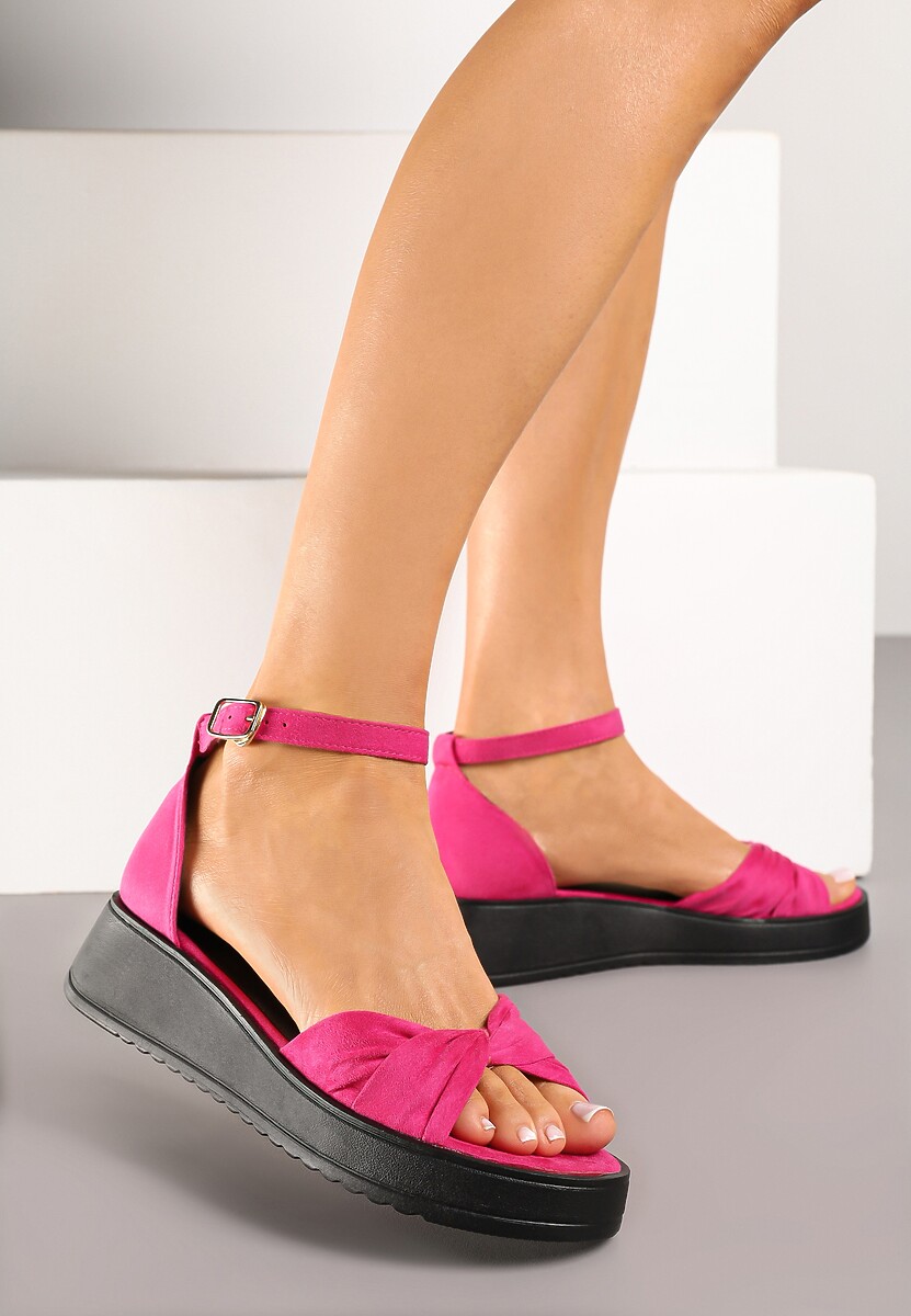 Fuksjowe Sandały Vices z Ozdobną Cholewką i Paskiem z Klamerką Rearosa